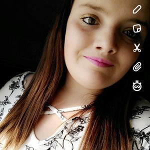 Meet your Posher, Crystal